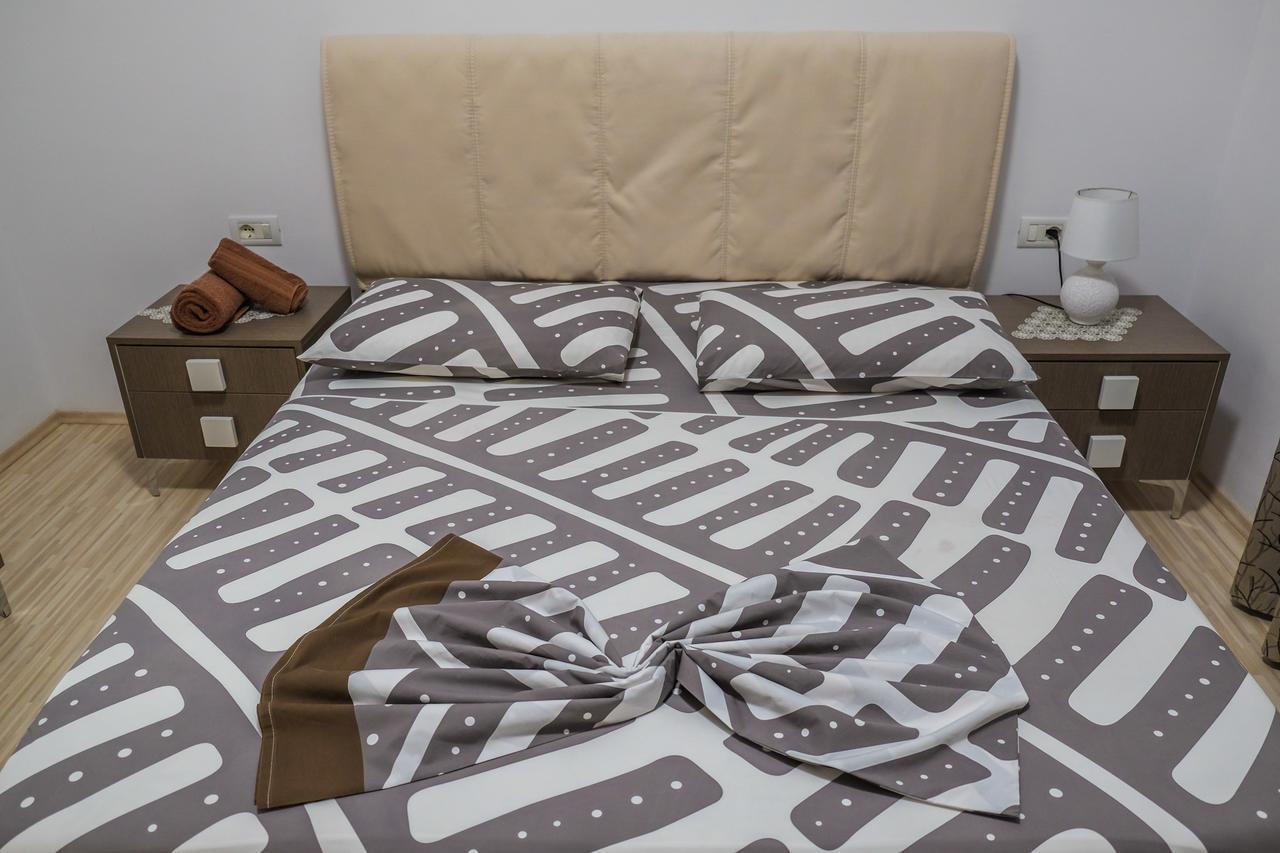 Ariadnes Apartments Tirana Bagian luar foto