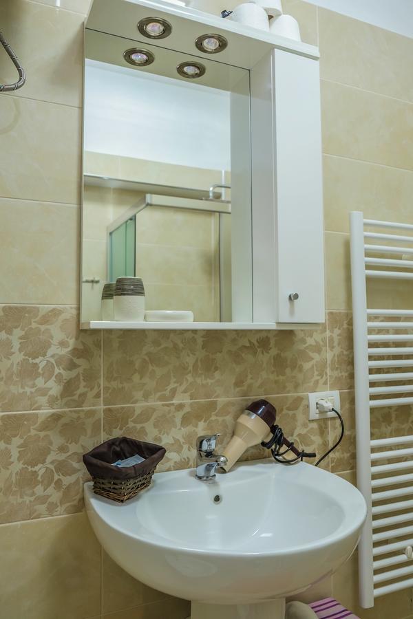 Ariadnes Apartments Tirana Bagian luar foto
