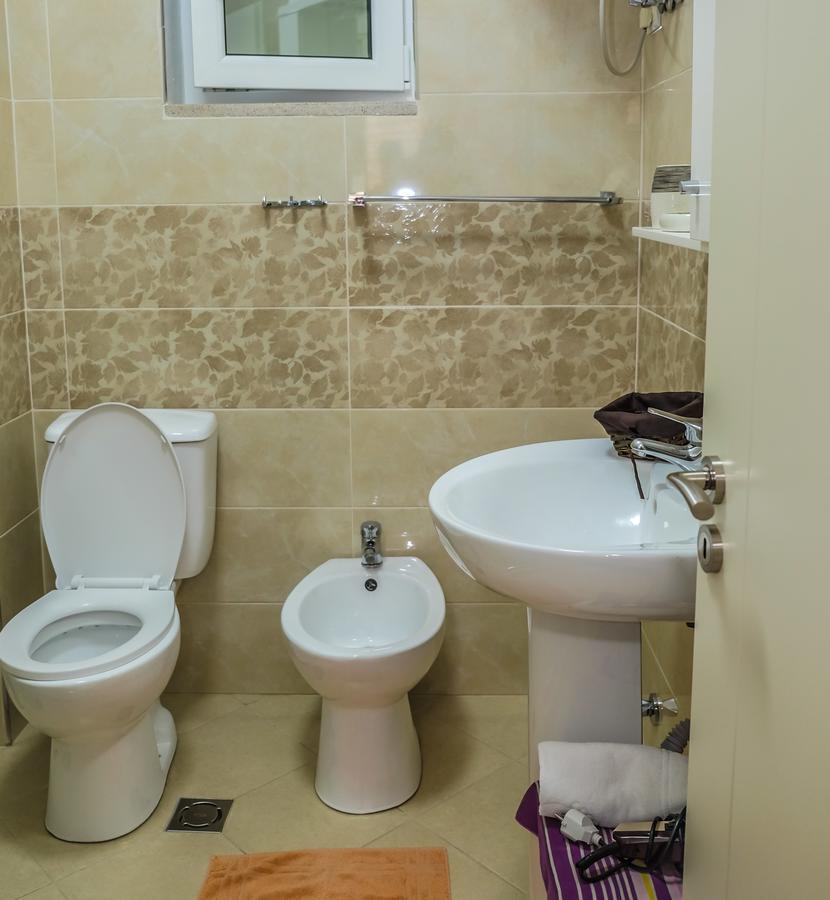 Ariadnes Apartments Tirana Bagian luar foto