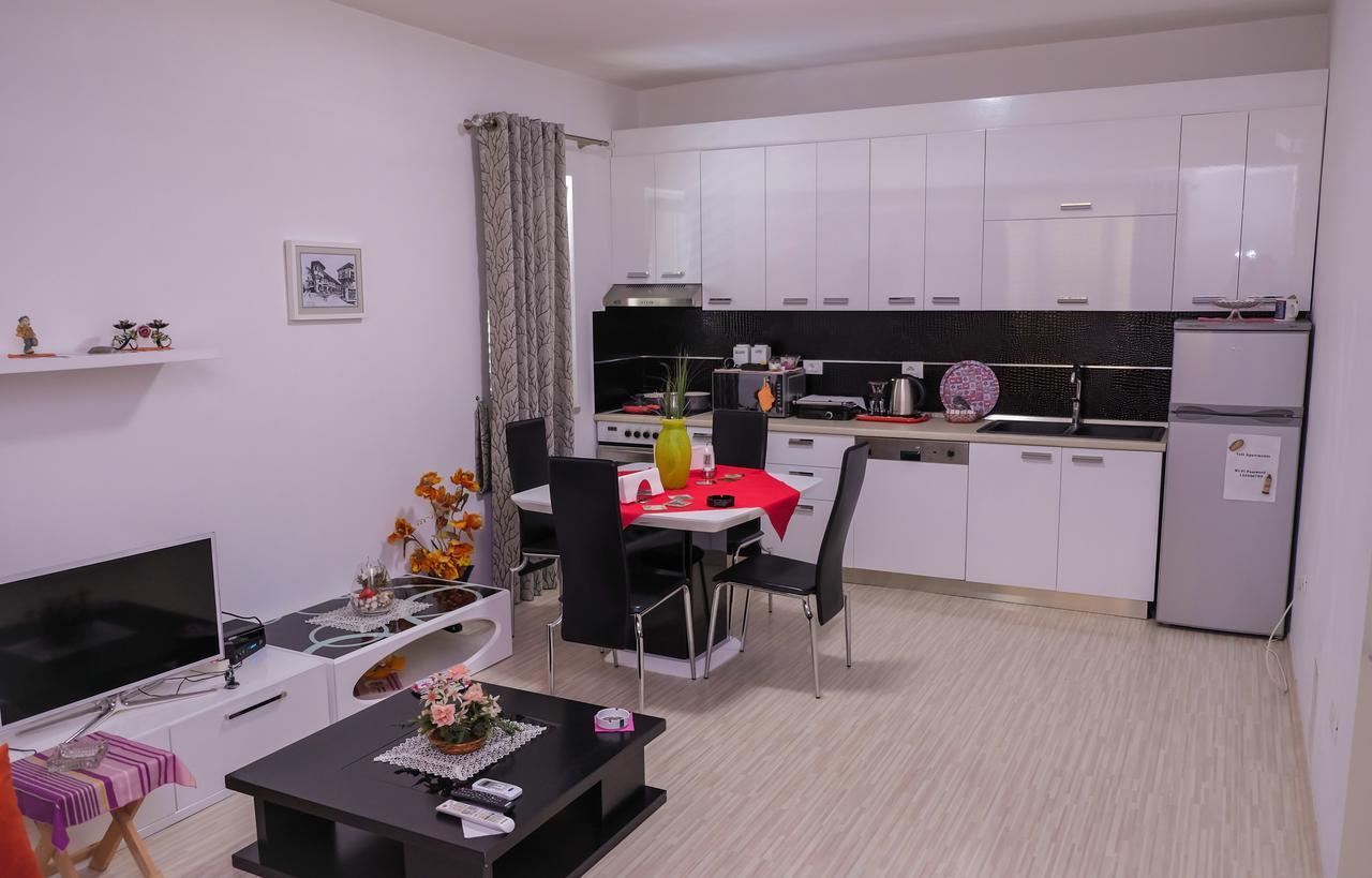 Ariadnes Apartments Tirana Bagian luar foto