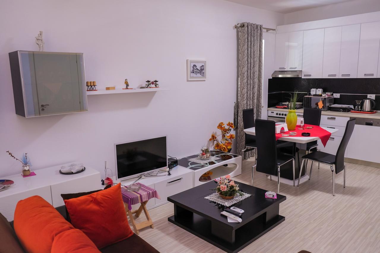 Ariadnes Apartments Tirana Bagian luar foto